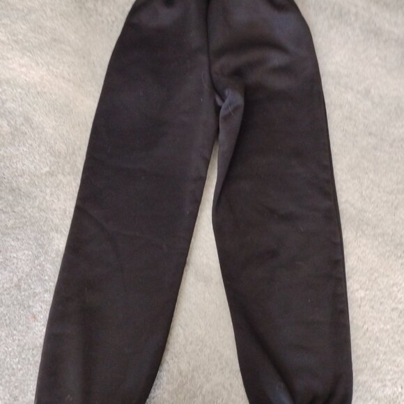 Two pairs of sweatpants - Picture 2 of 5